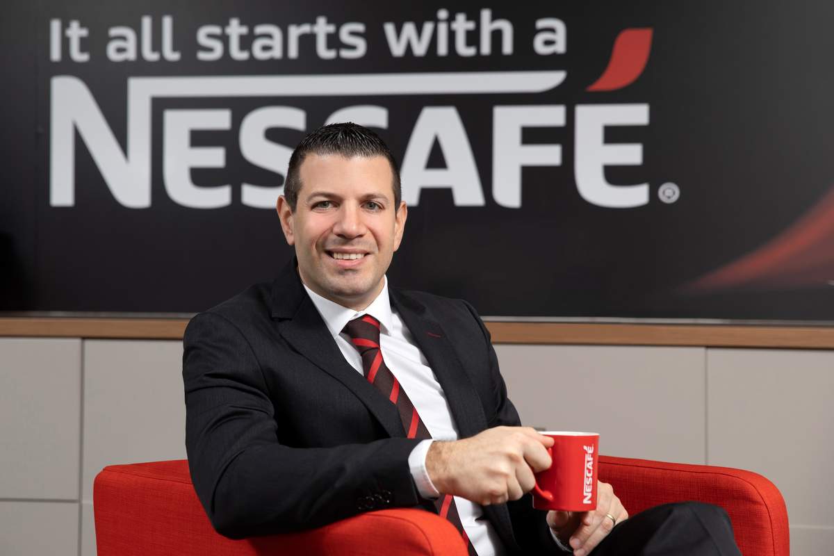 Nescafé Xpress kutuları gençler için kaykay pistine dönüşüyor